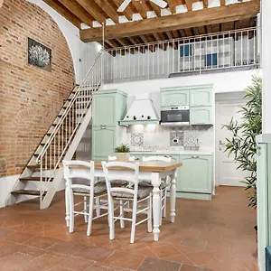  Appartamento Corte Pini - Corte Aranci -lucca Center Near The Cathedral! Italia